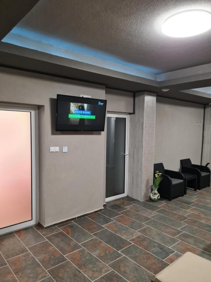 Hotel Paris Relax Zone Balchik Exterior photo