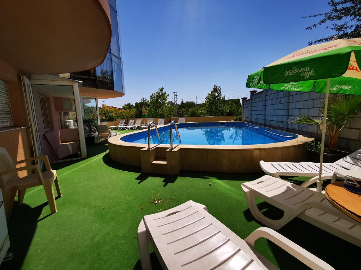 Hotel Paris Relax Zone Balchik Exterior photo