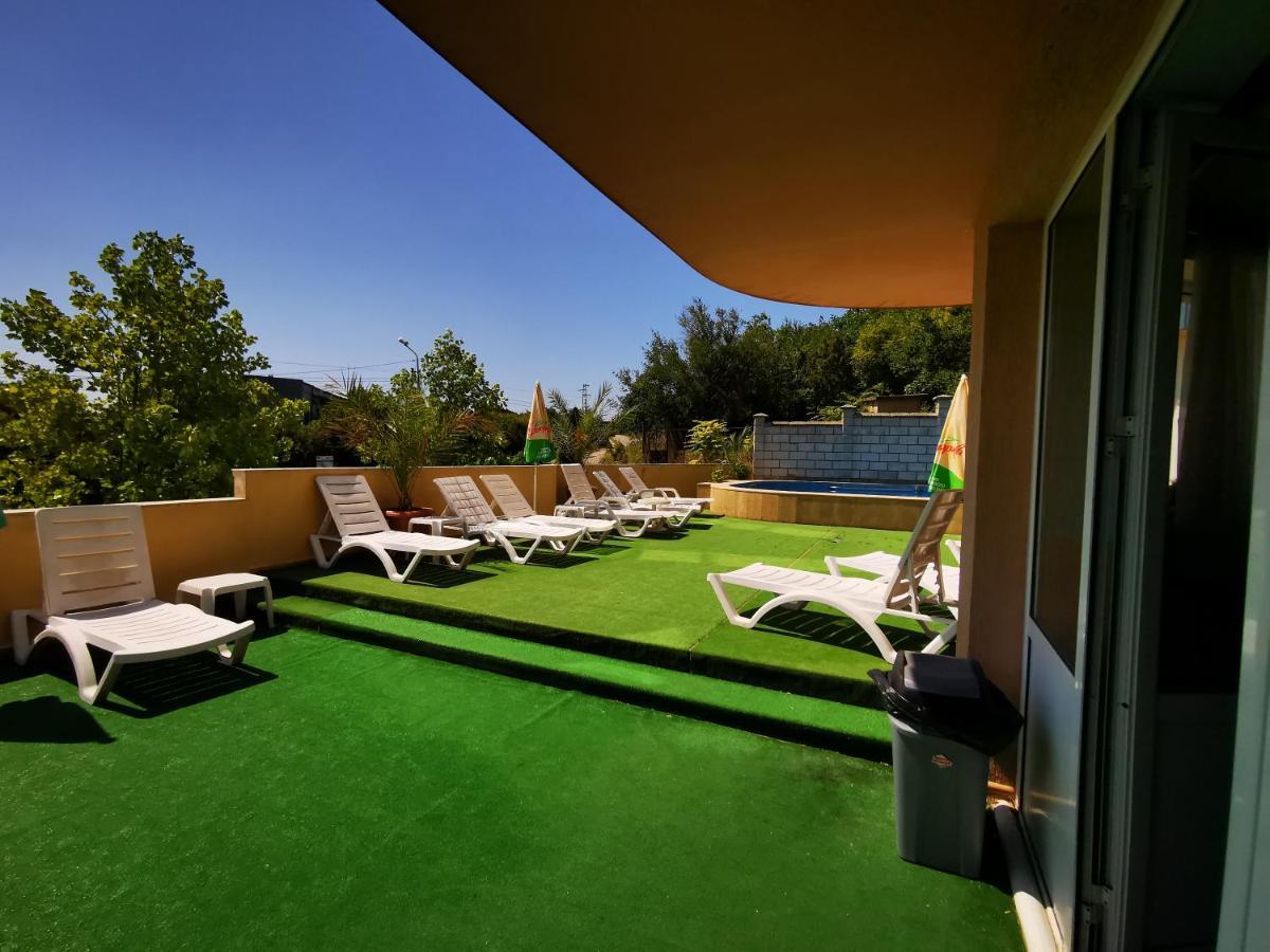 Hotel Paris Relax Zone Balchik Exterior photo