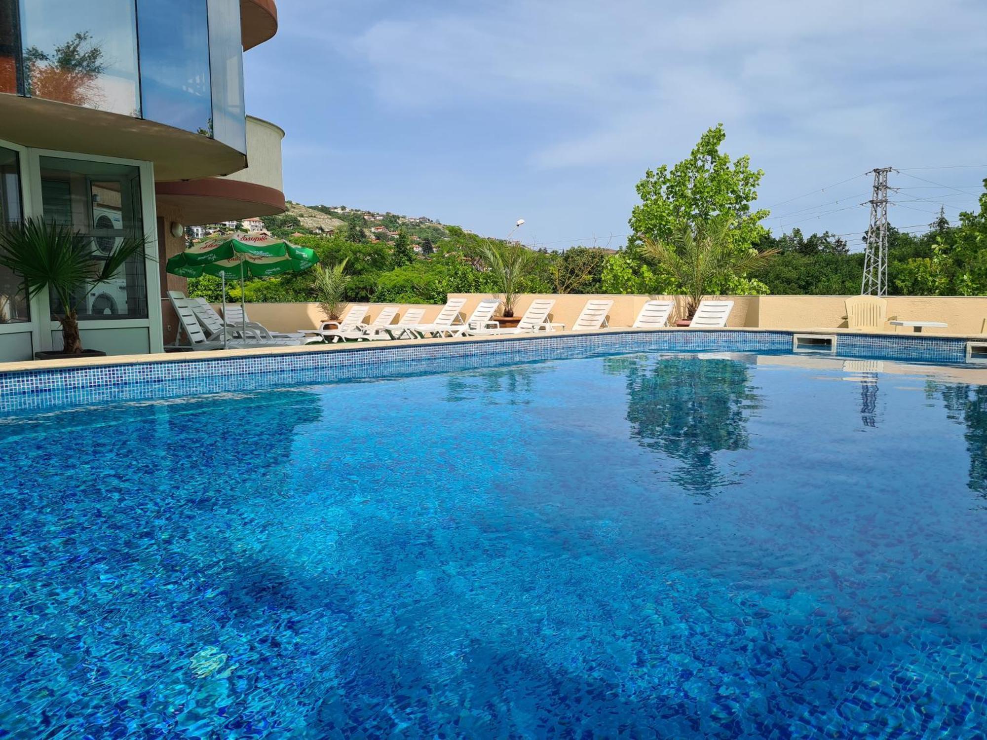 Hotel Paris Relax Zone Balchik Exterior photo